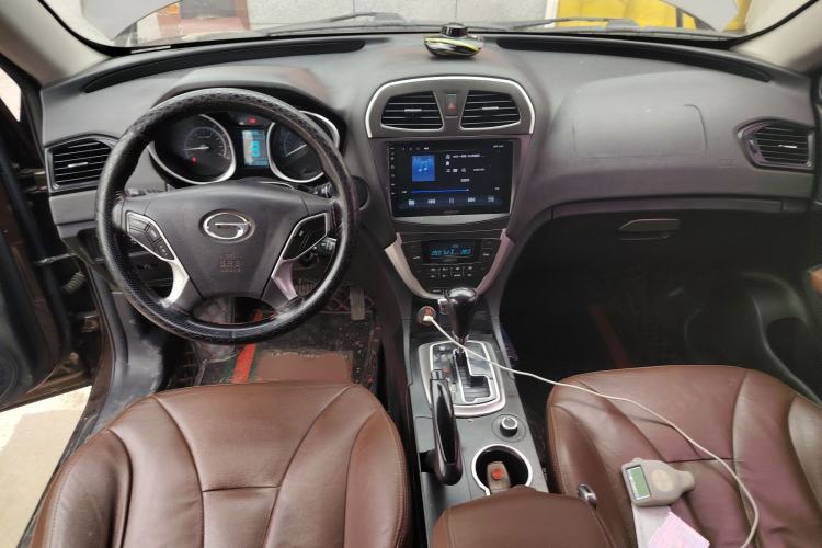 Used GAC Trumpchi GS5 2013 1.8T Automatic 4x4 5th Anniversary Edition Center Console