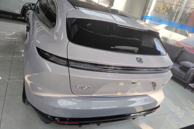 Used Nio ET5T 2025 75 kWh Touring Exterior 4