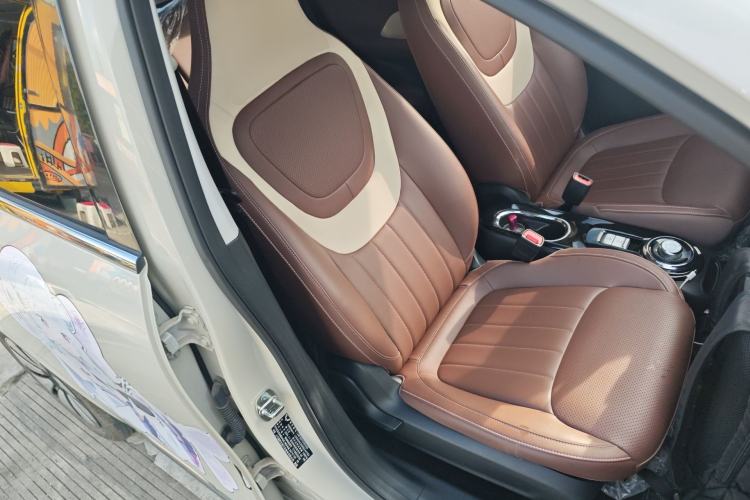 Used Wuling Bingo 2024 333 km Enjoyment Version Right Front Seat