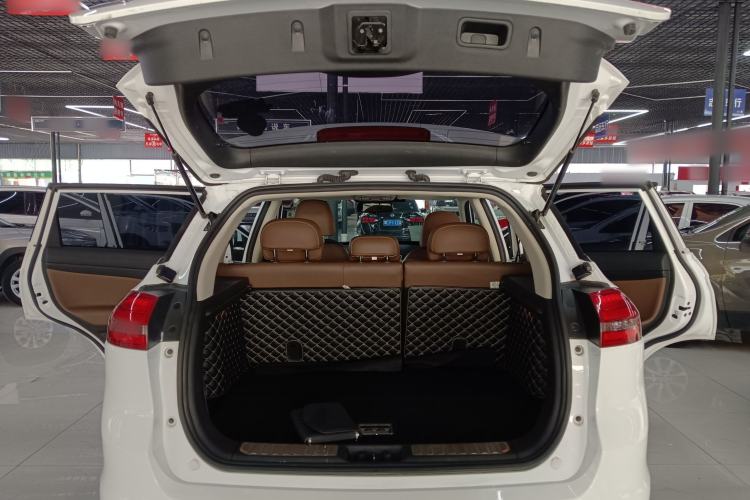 Used Geely Auto Emgrand X7 Sport 2016 1.8TD Automatic All-Wheel-Drive ZhiZun Edition