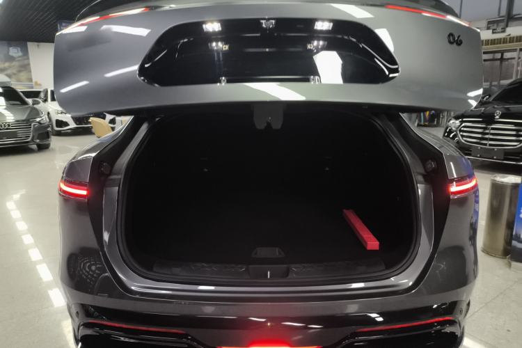 Used Avatr 06 2025 Max All-Electric Version