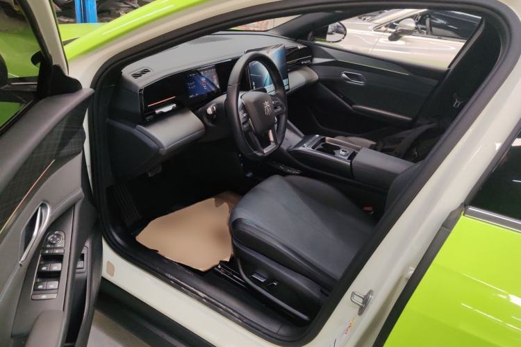 Used BYD Qin L 2025 EV 545KM Excellence Edition Left Front Seat