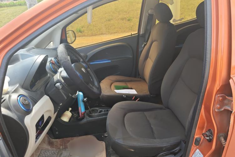 Used JMEV E200L 2016 E200 Comfort Model
