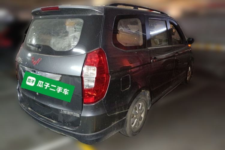 Used Wuling Hongguang 2014 1.2L S Comfort Model China IV
