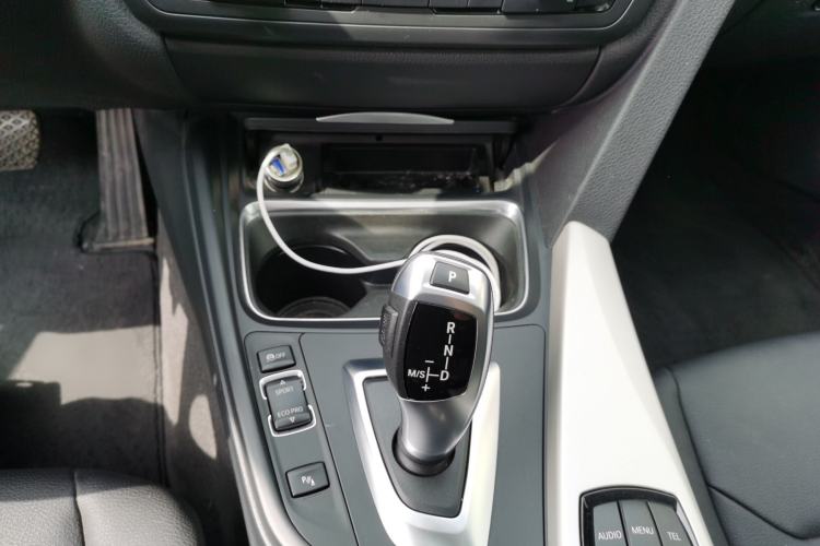 Used BMW 3 Series 2015 320Li Luxury Edition Fashion Model
