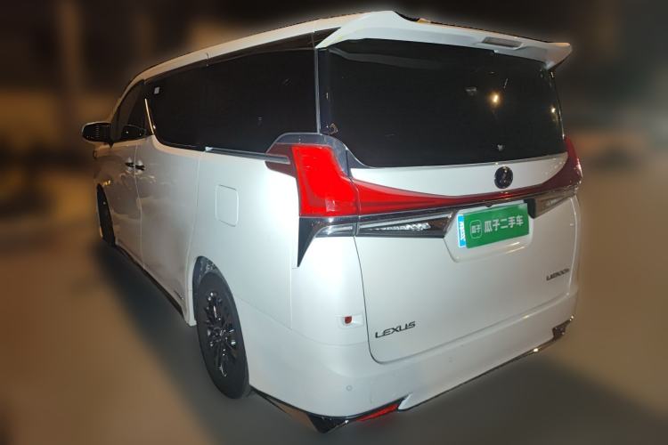 Used Lexus LM 2020 300h Four-Seat Grand Edition Rear Left 45 Deg