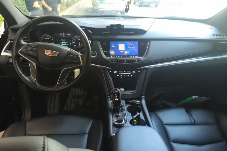 Used Cadillac XT5 2021 2.0T Four-Wheel Drive Luxury Version Interior 2