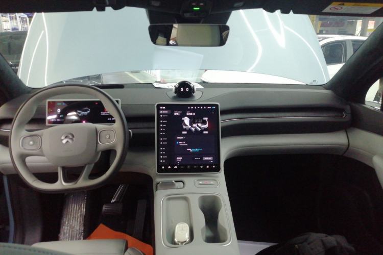 Used Nio ES6 2024 75 kWh
