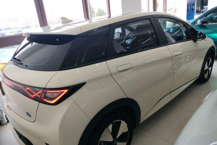 Used BYD Dolphin 2023 420 km Fashion Edition