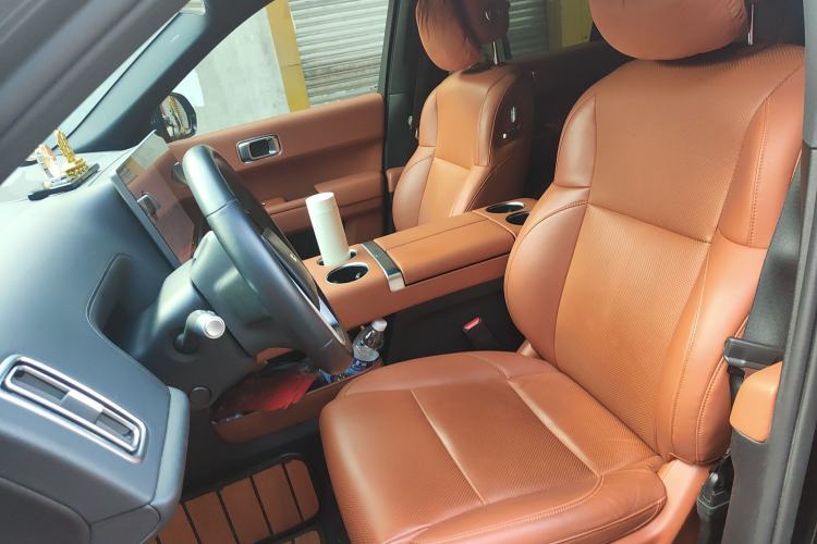 Used Li Auto L8 2023 Pro Model
