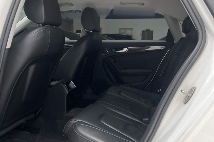 Used Audi A4L 2013 35 TFSI Automatic Comfort Model
