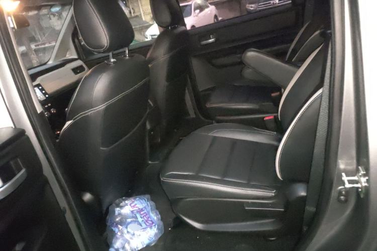 Used Wuling Hongguang PLUS 2019 1.5T Manual Luxury 7-Seater