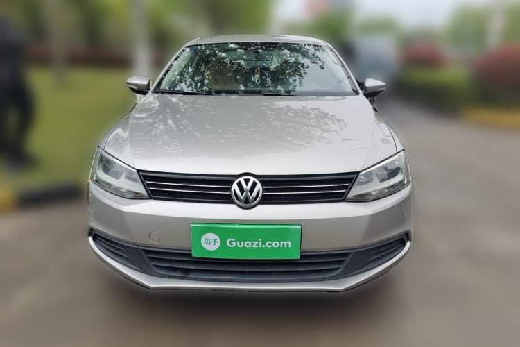 Used Volkswagen Sagitar 2012 1.6L Manual Fashion Edition Front