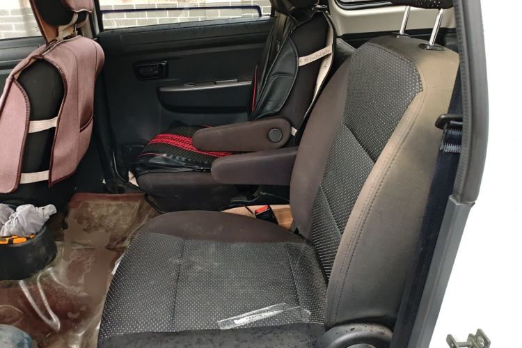 Used Dongfeng Fengon 330 2014 1.5L Manual Standard Edition DK15-02
