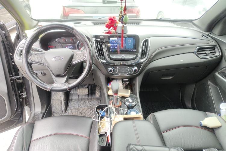 Used Chevrolet Equinox 2021 550T RS Smart Boundary-Pushing Edition Center Console