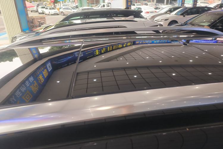 Used Volkswagen Tavendor 2024 330TSI Luxury Touring - All-Inclusive Edition Roof