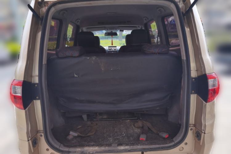 Used BAIC Weiwang M20 2014 1.5L Basic Version DAM15DL Trunk