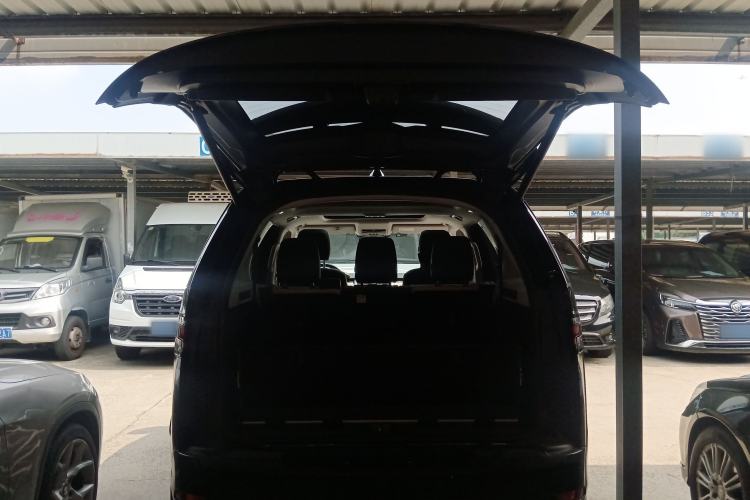 Used Land Rover Discovery 2021 360 PS R-Dynamic S