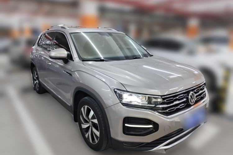 Used Volkswagen Tayron  Front Right 45 Deg