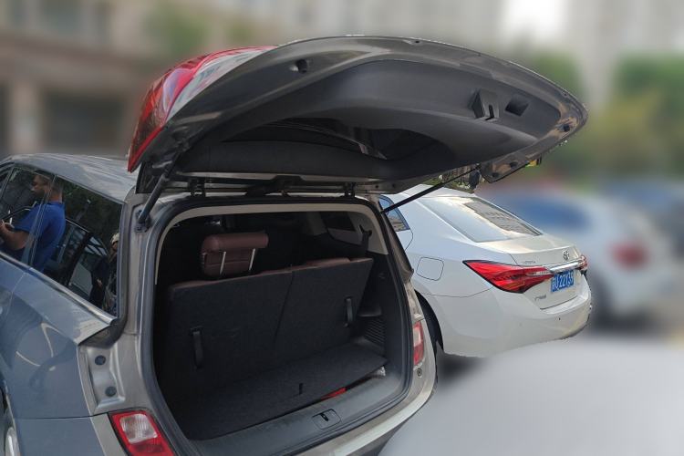 Used Buick GL6 2018 18T 6-Seater Luxury Model
