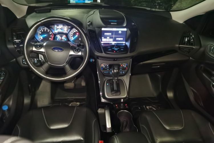 Used Ford Kuga 2015 2.0L GTDi Four-Wheel-Drive Sport Model