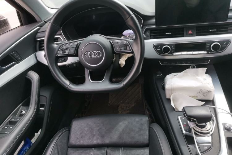 Used Audi A4L 2022 40 TFSI Luxury Dynamic Model