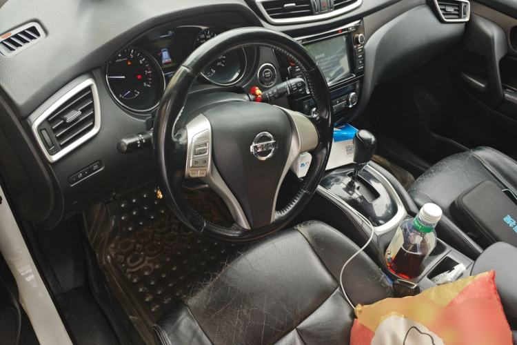 Used Nissan X-Trail 2014 2.0L CVT Comfort Edition 2WD Steering Wheel