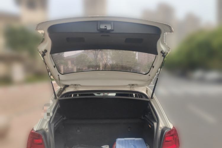 Used Volkswagen Polo 2016 1.4L Manual Fashion Model