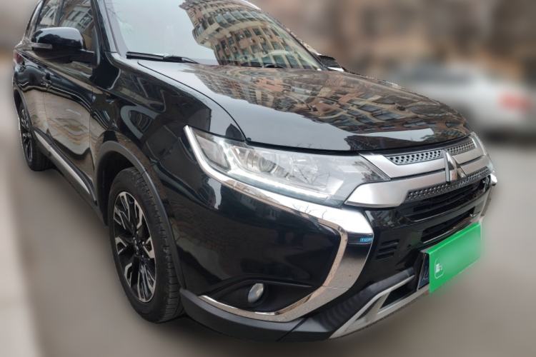 Used Mitsubishi Outlander 2020 2.0L Two-Wheel Drive Enjoyment Version 5 Seats
