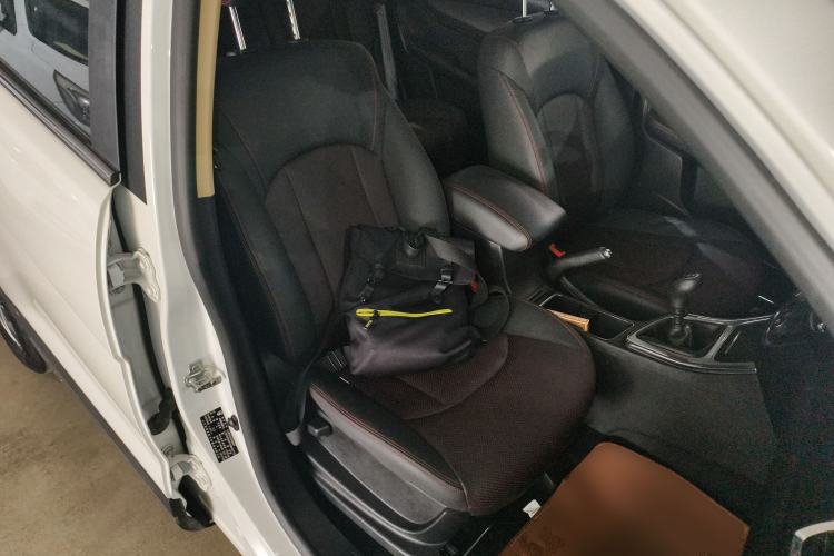 Used Baojun 560 2016 1.5T Manual Luxury Model Right Front Seat