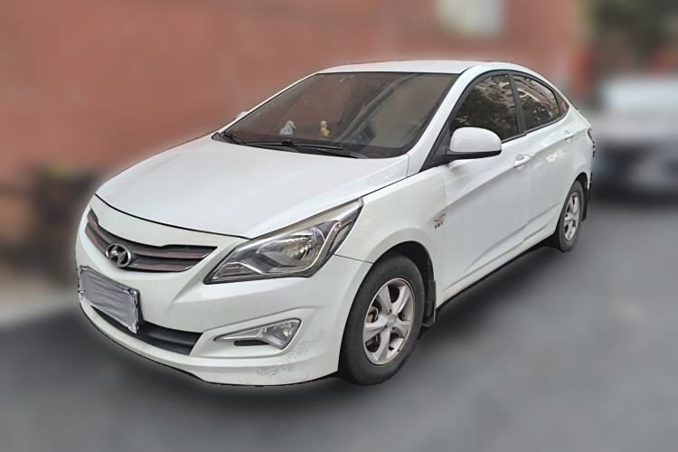 Used Hyundai Verna (older generation) 2016 1.4L Manual Smart GLS Trim