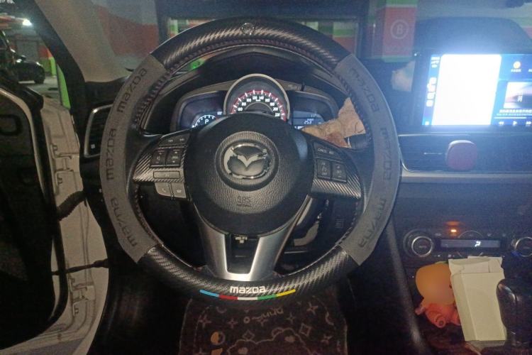 Used Mazda Mazda 3 Axela 2016 Sedan 2.0L Automatic Sport Model