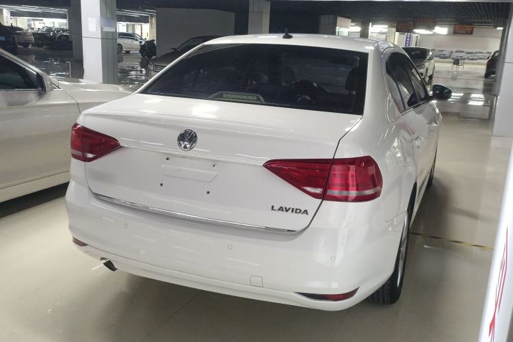 Used Volkswagen Lavida 2015 1.6L Automatic Comfort Edition