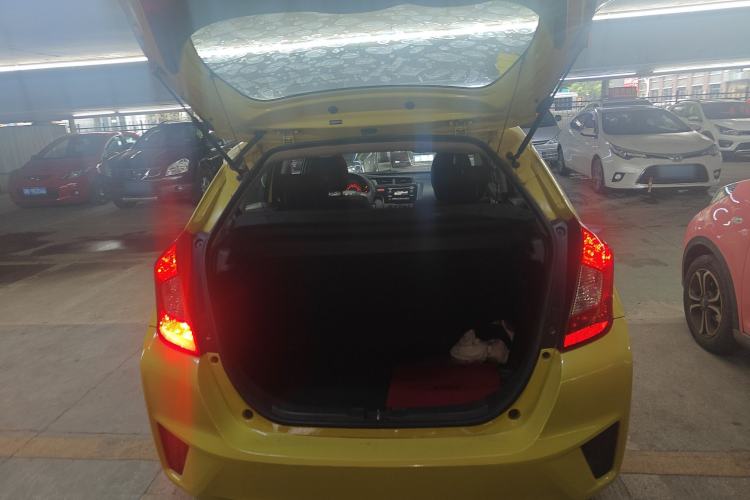 Used Honda Fit 2014 1.5L LX CVT Comfort Model Trunk