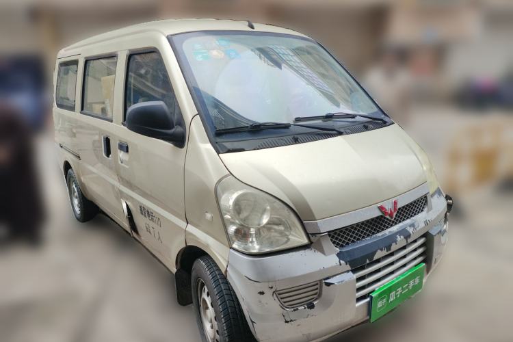 Used Wuling Rongguang 2014 1.2L S Base Model Front Right 45 Deg