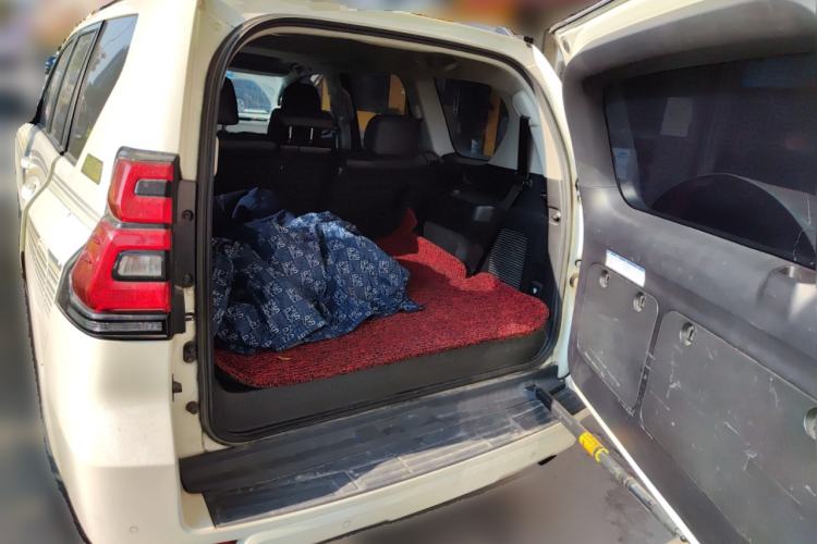 Used Toyota Prado 2018 3.5L Automatic TX-L with Rear-Mounted Spare Tire
