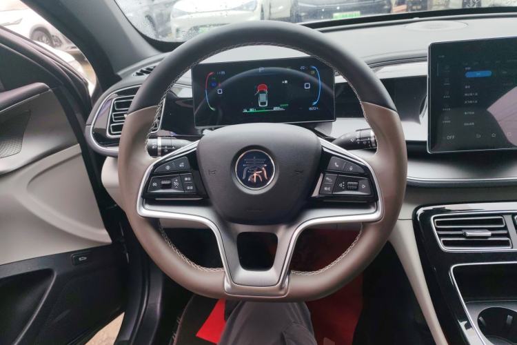 Used BYD Qin PLUS 2023 Champion Edition EV 420KM Superior Model Steering Wheel