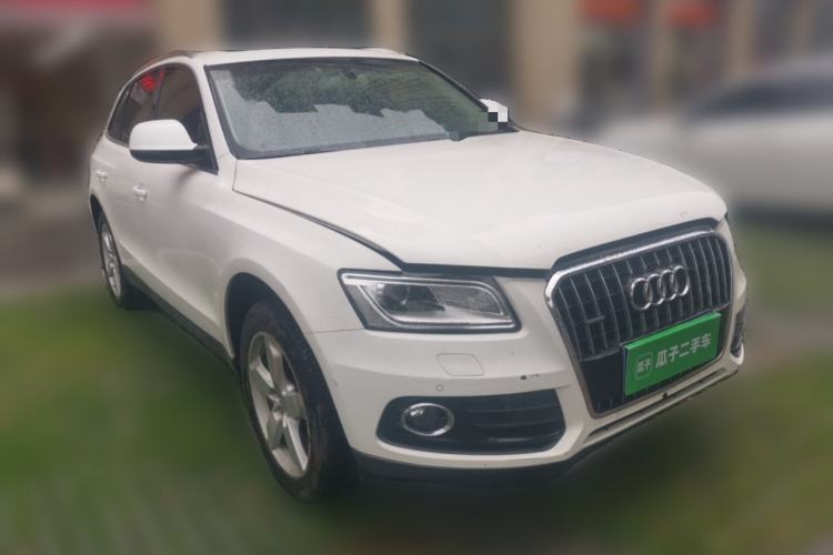 Used Audi Q5 2013 40 TFSI Comfort Edition Front Right 45 Deg