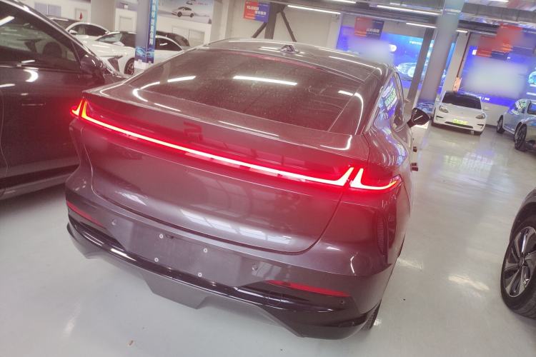 Used Rising R7 2023 Rear-Drive Screen King Pro Edition
