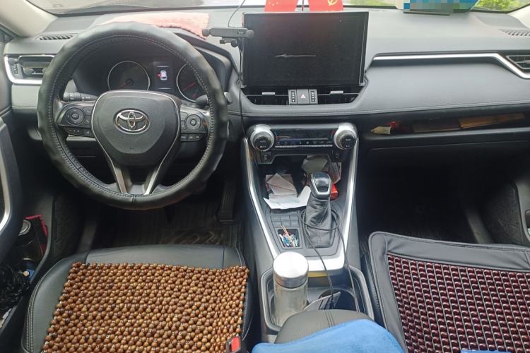 Used Toyota Wildlander 2021 2.0L CVT 4x4 Luxury Edition
