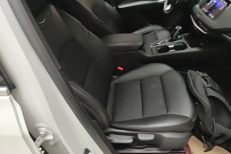 Used Cadillac XT4 2018 28T Two-Wheel Drive Tech Version