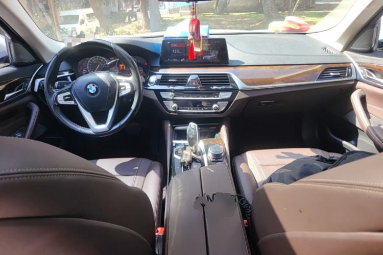 Used BMW 5 Series 2019 Facelifted 525Li Luxury Package