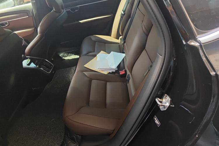 Used Volvo S90 2021 B5 Zhiyuan Luxury Edition
