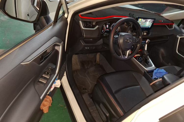 Used Toyota RAV4 2024 2.0L CVT Two-Wheel Drive Urban Edition