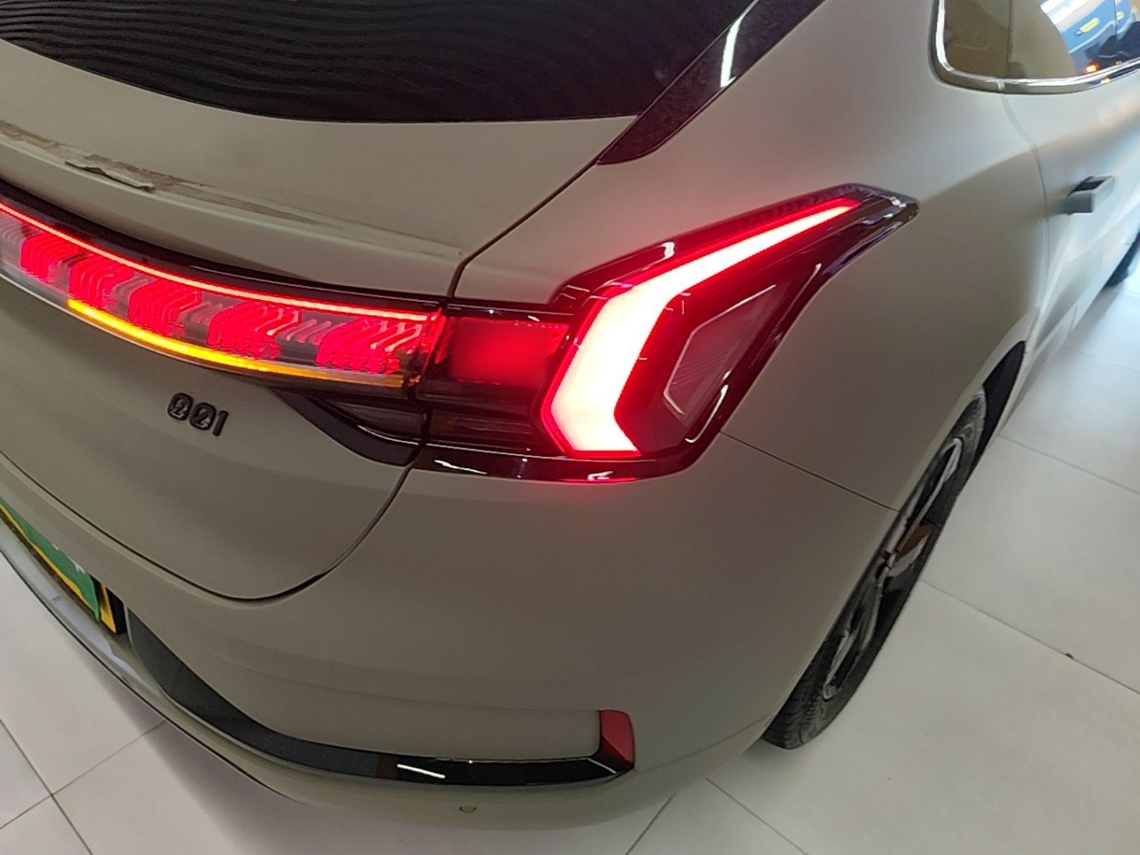 Zeekr 001 2023 WE Edition 86 kWh — снимка 9