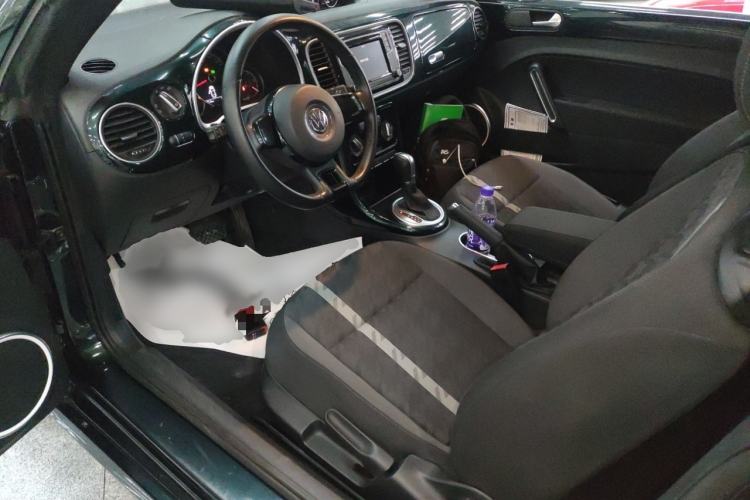 Used Volkswagen Beetle 2018 180TSI Joyful Orange Edition