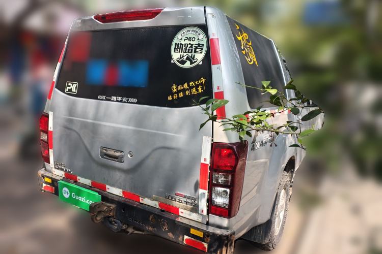 Used Isuzu D-MAX 2018 3.0T Four-Wheel Drive Automatic Ultra-Luxury Version 4JJ1-TC HI