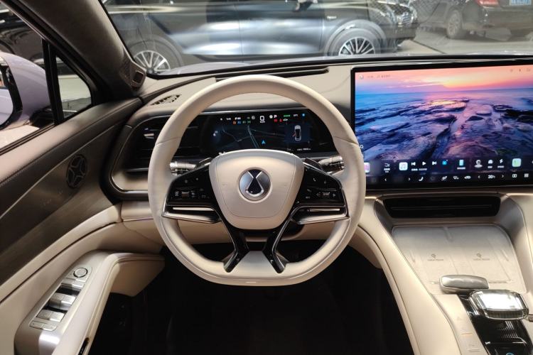 Used Denza N7 2025 630 All-Wheel Drive Intelligent Driving Dual-Laser Flagship Edition Steering Wheel