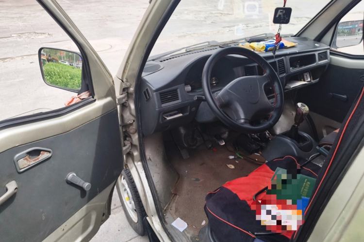 Used Wuling Zhiguang 2010 1.0L Liye Edition Driver Seat