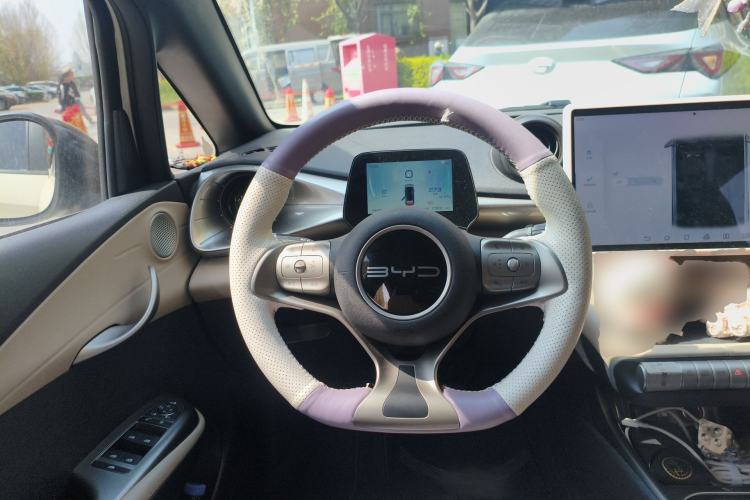 Used BYD Dolphin 2023 420 km Fashion Edition
